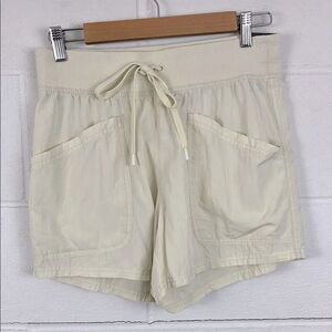 Calia women’s journey collection midrise pintuck 4” short sage dune NWT size S